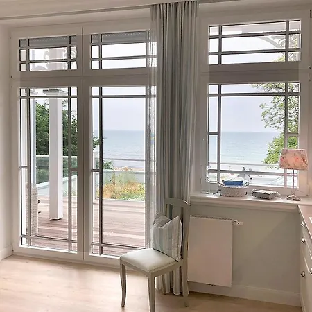 Svanen Am טימנדורפר שטרנד