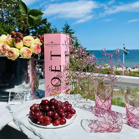 Svanen Am * טימנדורפר שטרנד